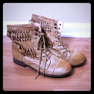 Rampage tan woven high top boots